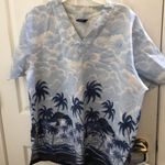 FINAL MARKDOWN Denver Hayes scrub top large Photo 0