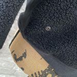 Lululemon Stand Out Sherpa 1/2 Zip
Black Photo 8