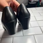 Munro American Shoes Womens 10 N Pump Black Leather Casual Block Heels Photo 8