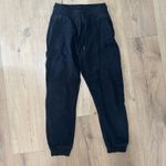 Lululemon High-Rise Scuba Joggers Full-Length Photo 3