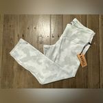 Nobull NWT  Women’s Crop Melange Tights - Medium - Glacier Camo Grey Photo 7