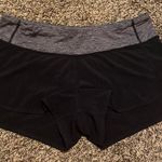 Lululemon Size 6  Speed Up Short Photo 0