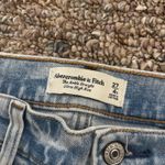Abercrombie & Fitch Abercrombie High-Rise Jeans Straight Photo 1