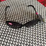 Foster Grant  sunglasses Photo 0