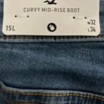 Hollister  Curvy Mid-Rise Boot Jean - Size 32x34 Photo 4