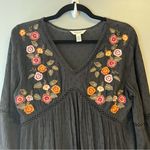 Arizona Jeans  Co Blouse Black Floral Embroidered V Neck Swiss Dot Boho Top M EUC Photo 1