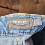 Torrid Feel the Fit Woman’s Plus Size Distressed Denim Jean Shorts Size 16 Photo 1