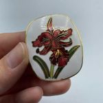 Vintage Cloisonné Flower Scarf Clip Brooch Gold Tone Red White Green Photo 1