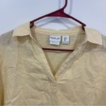 Rachel Zoe  Roll-Tap Short Sleeve V-Neck Pullover Linen Shirt S Vacation Yellow Photo 2