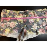 Bongo Juniors Size 17  Lowrise Floral Distressed Jean Shorts Photo 2