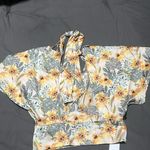 ASTR NWT satin crop Photo 2