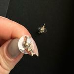 EXPRESS short ear crawler stud earrings Photo 3