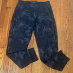 Cambia‎ Jogger Pants Camo Black Grey women’s size 38 Medium Photo 0