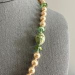 Gorgeous Beaded Necklace Glass Pearls Green Crystal & A Colorful Focal Beads Multiple Photo 1
