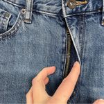 Uniqlo  Medium Wash Distressed Mom Jeans Womens 26 Blue Raw Hem Denim 90s Baggy Photo 5