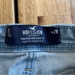 Hollister High-Rise Mom Jean Shorts Distressed Light Wash Size 3 (W26) Photo 2