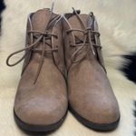 Unisa   Color Tan Wedge Boots Lace Up Faux Suede Rubber Sole Size 10 NWOT Photo 3