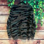 Barefoot Dreams  CozyChic Seaside Crewneck 1X Carbon Camo Sweater Pullover Photo 1