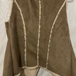 Ymi  Tan Faux Fur Vest Size Medium Photo 4