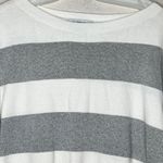 Liz Claiborne Liz‎ Claiborne Sweater Photo 1