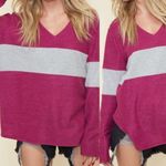 Fantastic Fawn ‎Brushed Knit Colorblock Top Photo 8