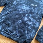 TIE DYE CLASSIC HOODIE IN BLACK CRYSTAL WASH Photo 2