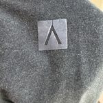 Arc’teryx Dark Grey Gray Black Crew Neck A Logo Crew Neck T Shirt Size XS Photo 2