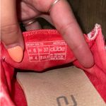 Hey Dude  Wendy Sox Americana Photo 2