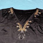 AVON Embroidered sequin v Photo 4