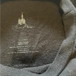 Disney Vintage  WORLD Pirates Of
Caribbean Dead Men Tell No Tales
Shirt 2xl Photo 2