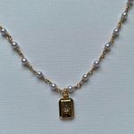 Gold Pearl Chain Pendant Necklace Photo 2
