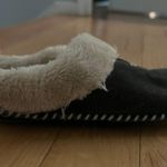 Minnetonka Slippers Photo 0