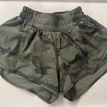 Lululemon Hotty Hot Short 2.5” Photo 0