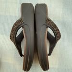 Crocs  dual confort W7 Brown Embellished Women's Sandals Photo 2