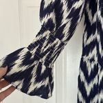 Pomander Place Tuckernuck Navy Ikat Kenzo Dress Size Medium Navy/White Tiered White Photo 5