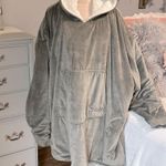 The Comfy Snuggie Pullover Blanket Gray Velvety Sherpa Robe Womens XS S M L XL Photo 1