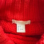 H&M  Cropped Red Knit Sweater Photo 1