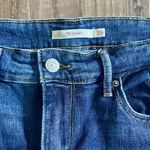 Levi's Levi Strauss & Co. Women’s Medium Wash Skinny Jeans 711 Size 29 (8 US) Photo 2