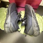 Under Armour HOVR Phantom 2 Triple Black W wolfcry275 Women’s Size 13 Photo 4