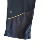 Lululemon  Athletica Black Capri Back Mesh Logo Capri Running Pants SZ XS # 1481 Photo 5