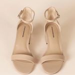 Amazon Essentials Women’s Two Strap Heeled Sandal – Tan, Size 7 Wide Tan Photo 2