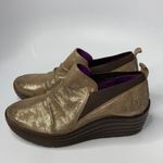 Bionica wedge shoes gold metallic shimmer size 7 Photo 4