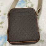 Michael Kors Jet set travel flight Crossbody bag Photo 11