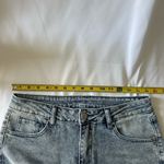 Boutique Women’s Size 10 Stone Washed Denim Jeans Raw Hem Line Blue Photo 2