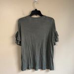 Wonderly  medium green top Photo 3