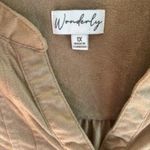 Wonderly Top Womens 1X Beige Tan Roll Tab Faux Suede V Neck Button Tunic Stretch Photo 3