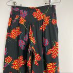 Beachy Leaf Pattern Pants Tapered Black Bright Elastic Waistband Casual Playful Size M Photo 3