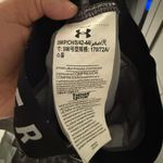 Under Armour  Women’s Small Grey Black Patterned Pants Photo 3