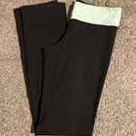 PINK - Victoria's Secret  Leggings Photo 0