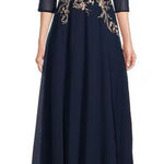 Betsy and Adam  Embroidered Bodice‎ Boat Neck 3/4 Sleeve Chiffon Gown Size 6 Formal Photo 0